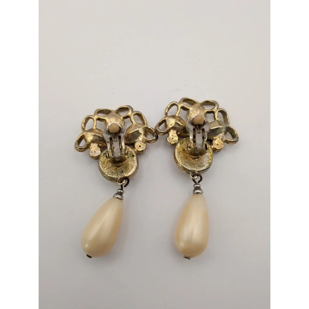 N/A any dangle timeless
